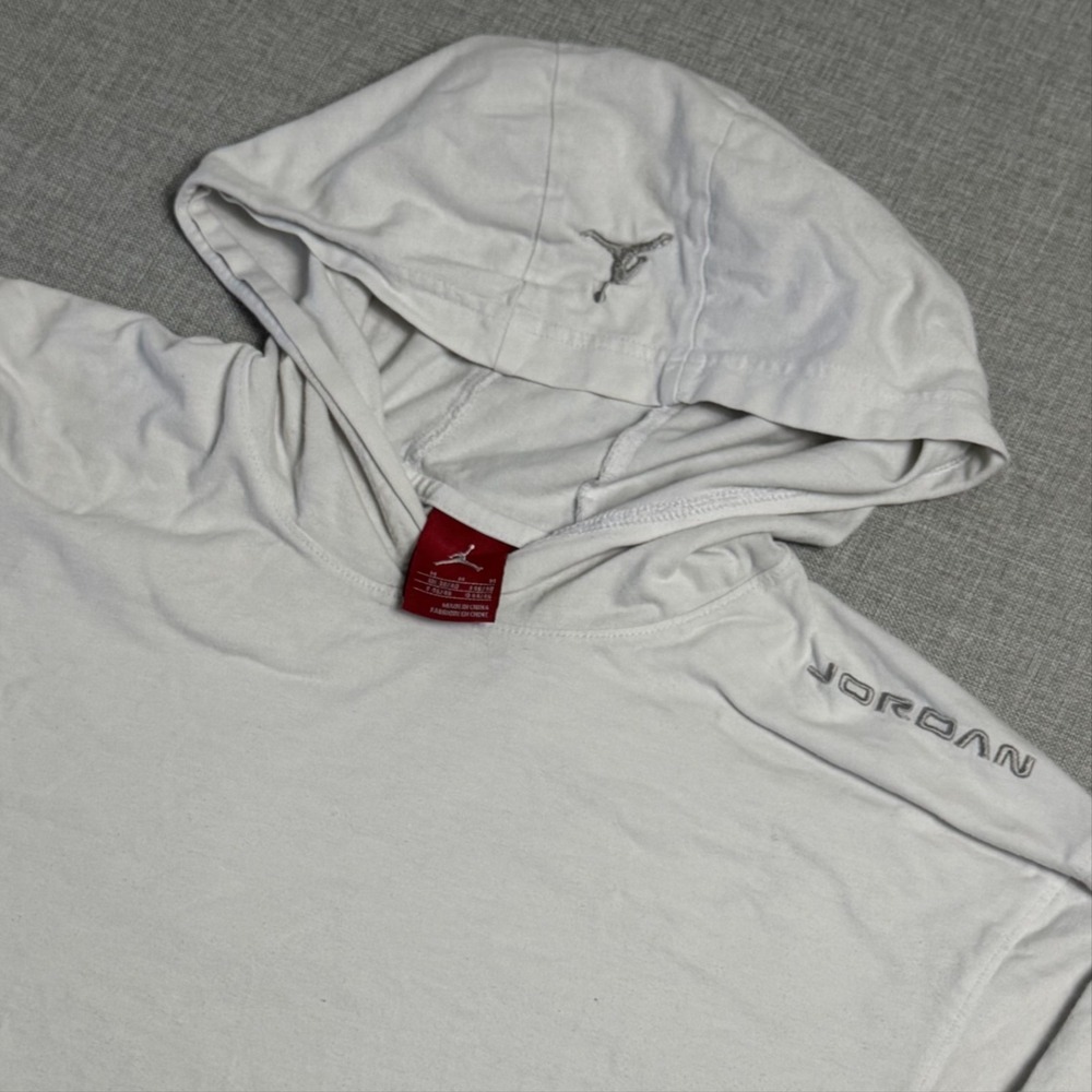 Nike Jordan Hoodie Mens‎ M White Pullover Hooded Lightweight Pockets Embroidered